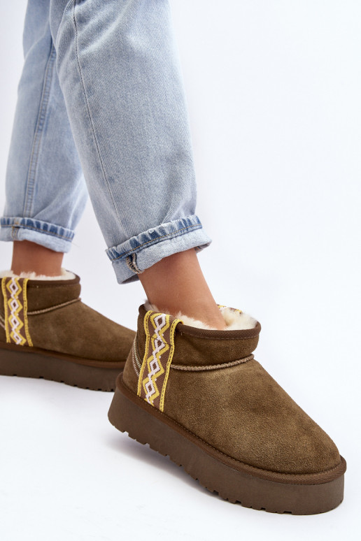 Pelle dalla pelle scamosciata Stivali da neve Femminile colore verde Vebissat