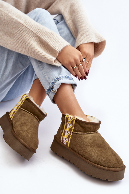 Pelle dalla pelle scamosciata Stivali da neve Femminile colore verde Vebissat