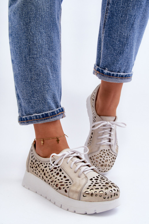 Zazoo 2821 Pelle scarpe Femminile con elementi traforati colore dorato Zazoo 2821 Pelle scarpe Femminile con elementi traforati colore dorato