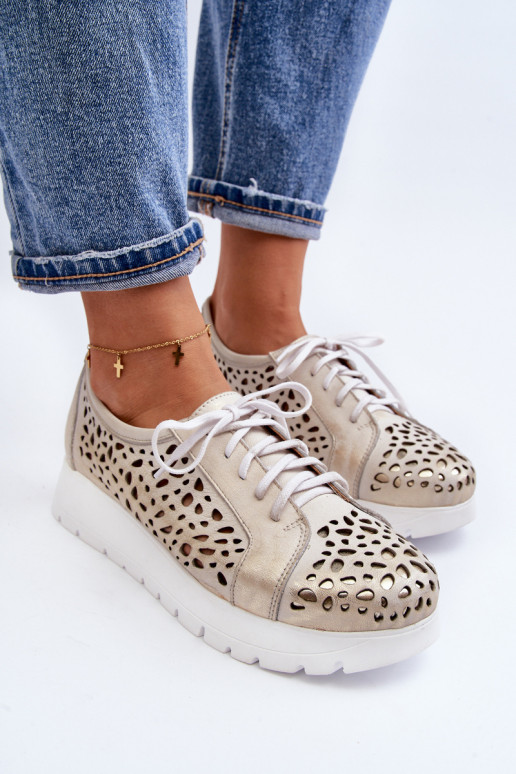 Zazoo 2821 Pelle scarpe Femminile con elementi traforati colore dorato Zazoo 2821 Pelle scarpe Femminile con elementi traforati colore dorato