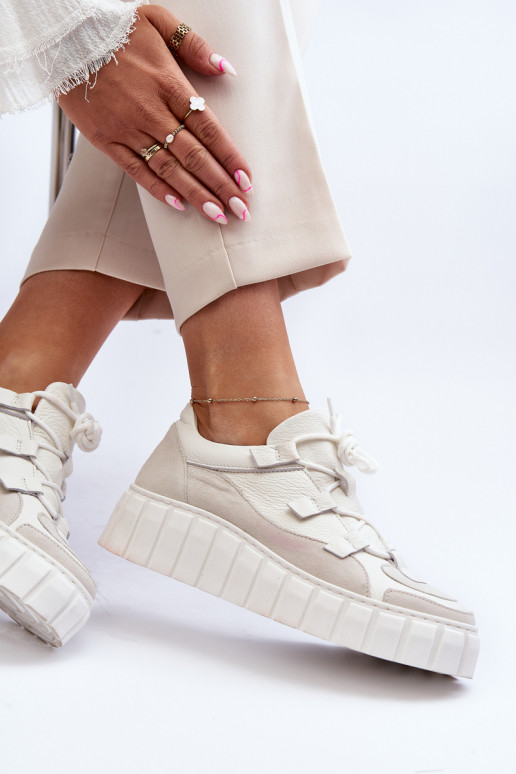 Femminile Pelle scarpe da ginnastica con una piattaforma M01/1 Zazoo colore avorio Femminile Pelle scarpe da ginnastica con una piattaforma M01/1 Zazoo colore avorio