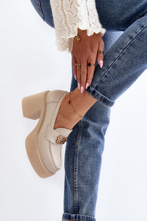 Zazoo 20170 scarpe Pelle Femminile con i tacchi colore avorio Zazoo 20170 scarpe Pelle Femminile con i tacchi colore avorio