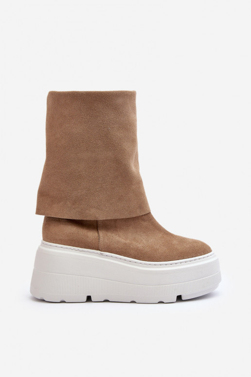 Zazoo 3410 dalla pelle scamosciata Femminile Stivali con una piattaforma beige Zazoo 3410 dalla pelle scamosciata Femminile Stivali con una piattaforma beige