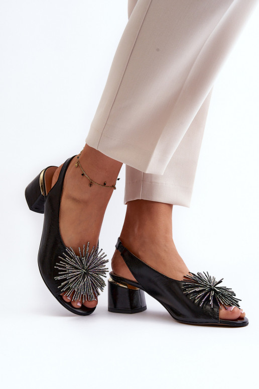 Sandali da donna con ornamenti Laura Messi 2719 colore nero Sandali da donna con ornamenti Laura Messi 2719 colore nero