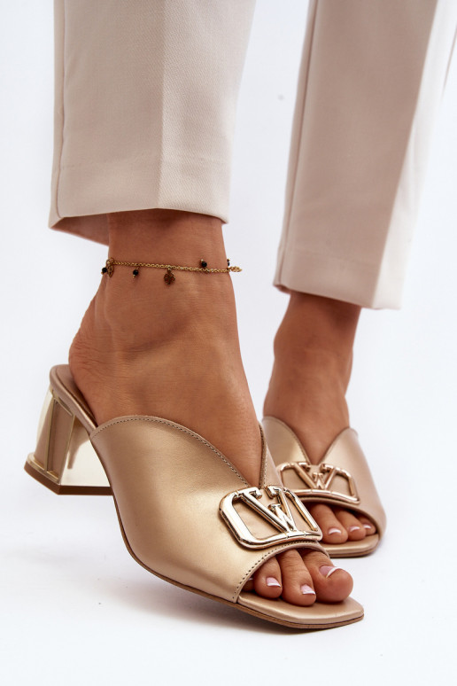 Stile elegante Pantofole da donna con i tacchi Laura Messi 2771 colore dorato Stile elegante Pantofole da donna con i tacchi Laura Messi 2771 colore dorato