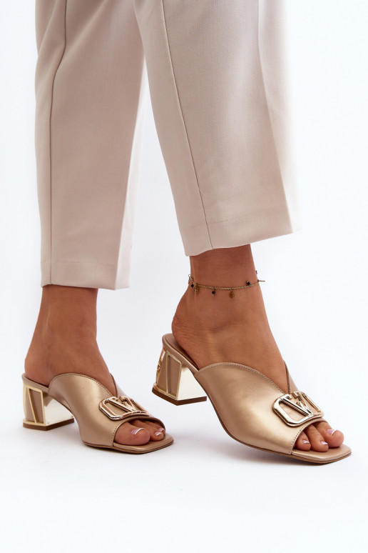 Stile elegante Pantofole da donna con i tacchi Laura Messi 2771 colore dorato Stile elegante Pantofole da donna con i tacchi Laura Messi 2771 colore dorato