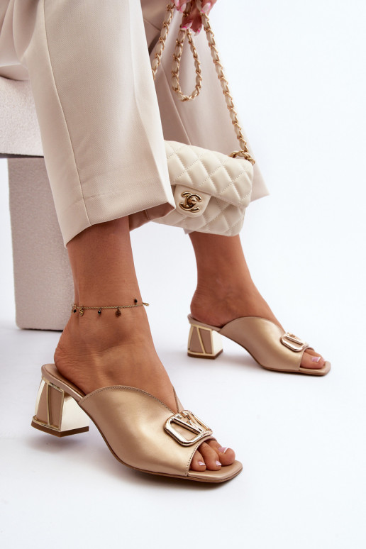 Stile elegante Pantofole da donna con i tacchi Laura Messi 2771 colore dorato Stile elegante Pantofole da donna con i tacchi Laura Messi 2771 colore dorato