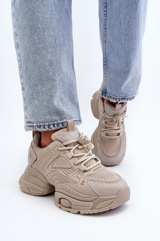 Scarpe modello sneakers con suole massicce alla moda GOE NN2N4046 beige Scarpe modello sneakers con suole massicce alla moda GOE NN2N4046 beige