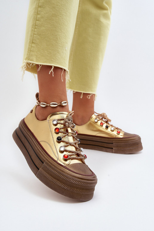 Scarpe da donna con una piattaforma GOE NN2N4055 colore dorato Scarpe da donna con una piattaforma GOE NN2N4055 colore dorato