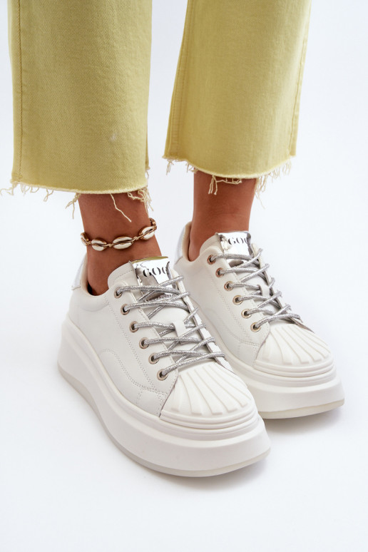 Pelle Scarpe modello sneakers Femminile con una piattaforma GOE NN2N4033 Colore bianco Pelle Scarpe modello sneakers Femminile con una piattaforma GOE NN2N4033 Colore bianco