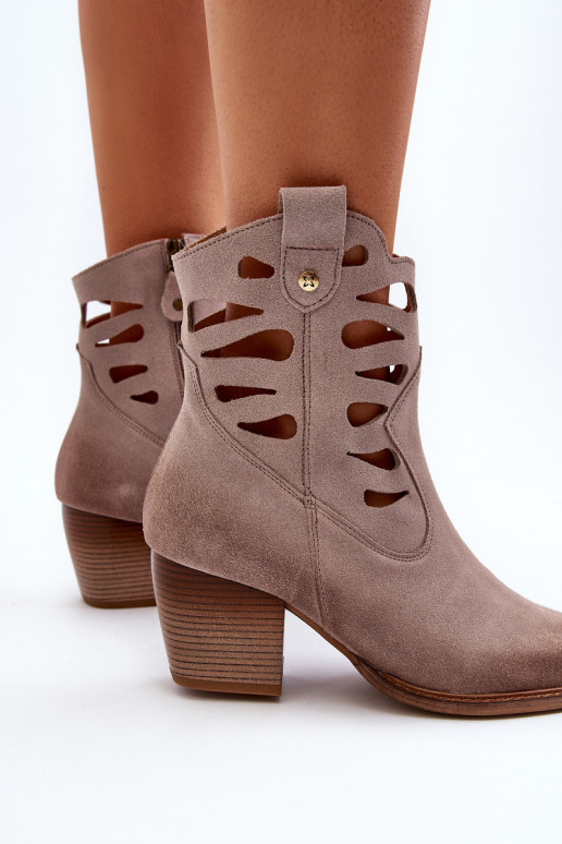 Pelle Stivali Con ritagli Deveciejka 06412-04 beige Pelle Stivali Con ritagli Deveciejka 06412-04 beige