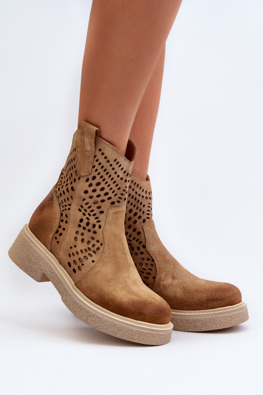 Zazoo 3470 Scarpe scamosciate Femminile con tacchi larghi con elementi traforati beige Zazoo 3470 Scarpe scamosciate Femminile con tacchi larghi con elementi traforati beige