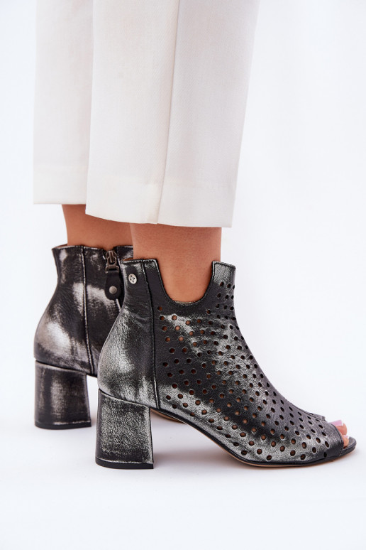 Pelle Stivali traforati Deveciejka 05420-01 colore nero Pelle Stivali traforati Deveciejka 05420-01 colore nero