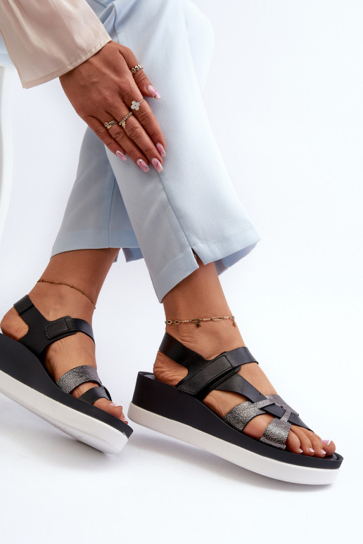 Zazoo 40397 Femminile Sandali da donna con una piattaforma colore nero Zazoo 40397 Femminile Sandali da donna con una piattaforma colore nero