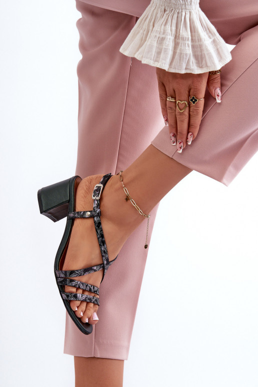 Sandali da donna con tacchi bassi Deveciejka 06653-09 colore kaki Sandali da donna con tacchi bassi Deveciejka 06653-09 colore kaki