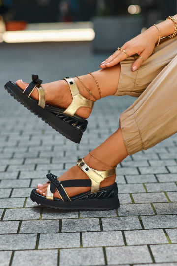 Sandali da donna con nastri D&A CR956 colore dorato