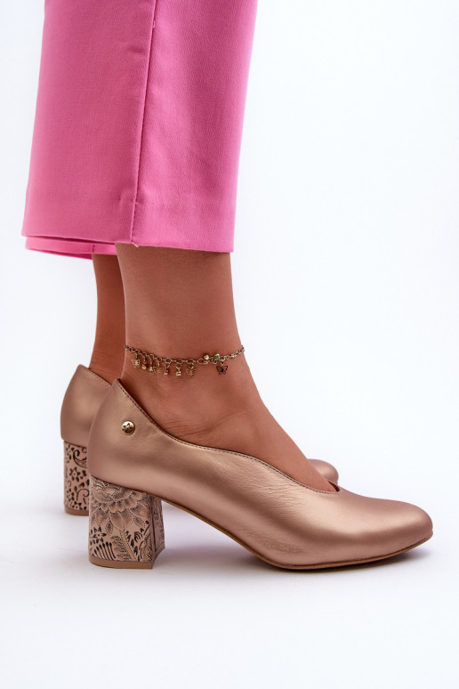 Stile elegante Pelle Scarpe con i tacchi Deveciejka 06422-25 colore dorato Stile elegante Pelle Scarpe con i tacchi Deveciejka 06422-25 colore dorato