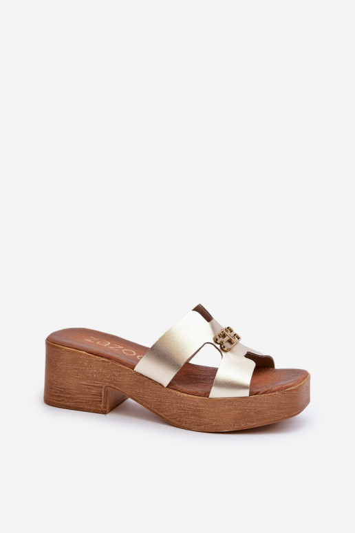 Zazoo 40412 Pelle Stile elegante Pantofole da donna con ornamenti colore dorato Zazoo 40412 Pelle Stile elegante Pantofole da donna con ornamenti colore dorato