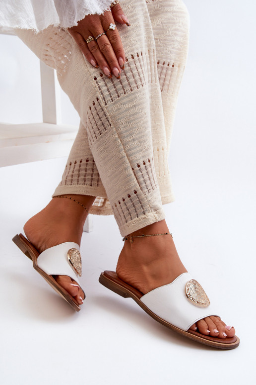 Zazoo 2938 Pantofole in pelle con tacchi larghi con ornamenti Colore bianco Zazoo 2938 Pantofole in pelle con tacchi larghi con ornamenti Colore bianco