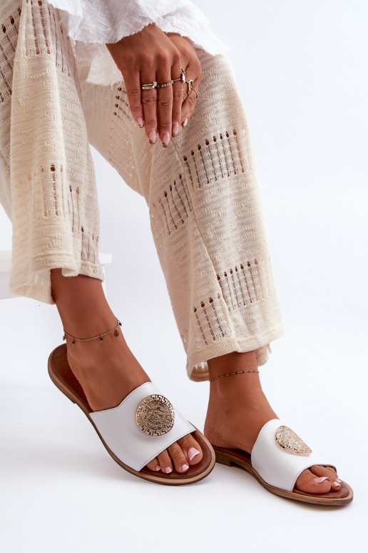 Zazoo 2938 Pantofole in pelle con tacchi larghi con ornamenti Colore bianco Zazoo 2938 Pantofole in pelle con tacchi larghi con ornamenti Colore bianco