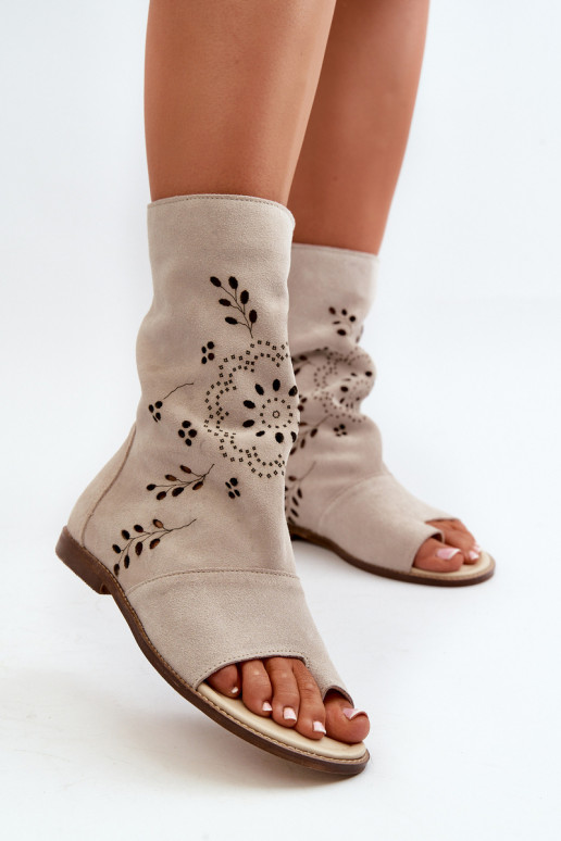 Zazoo 3437 Femminile Sandali in camoscio con uno stivale Al Castello colore avorio Zazoo 3437 Femminile Sandali in camoscio con uno stivale Al Castello colore avorio