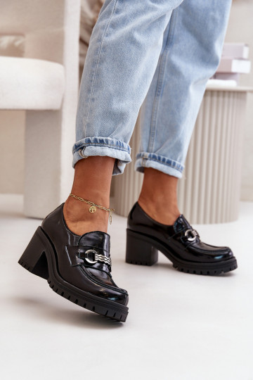 Scarpe da donna con effetto verniciato e tacco in pelle naturale nere Zazoo 20175