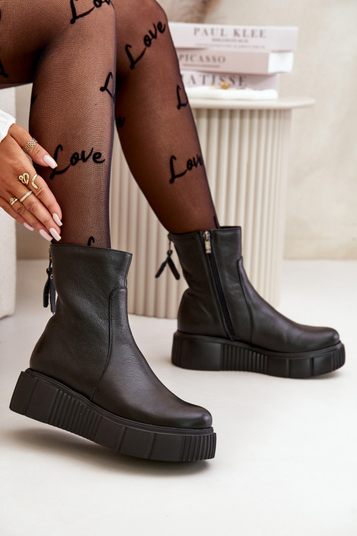 Zazoo 60369 Stivali da donna con una piattaforma colore nero Zazoo 60369 Stivali da donna con una piattaforma colore nero