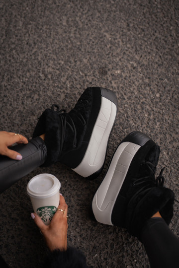 Pelle Stivali da neve Femminile Su una suola spessa con una pelliccia Big Star OO274A206 colore nero 2