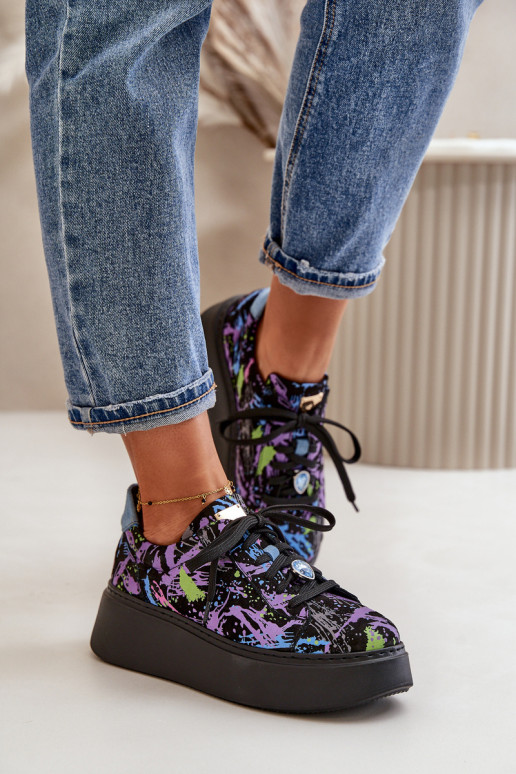 Pelle scarpe da ginnastica con una piattaforma Deveciejka 06191-05 Colore viola Pelle scarpe da ginnastica con una piattaforma Deveciejka 06191-05 Colore viola