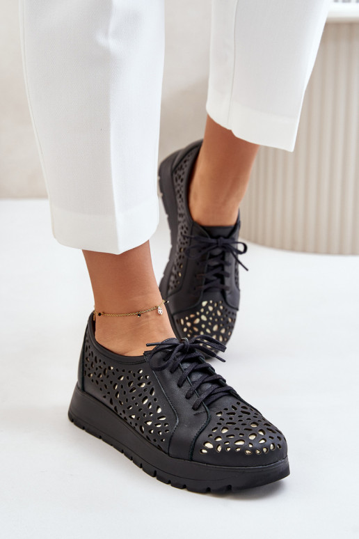 Zazoo 2973 Pelle scarpe con una piattaforma con elementi traforati colore nero Zazoo 2973 Pelle scarpe con una piattaforma con elementi traforati colore nero
