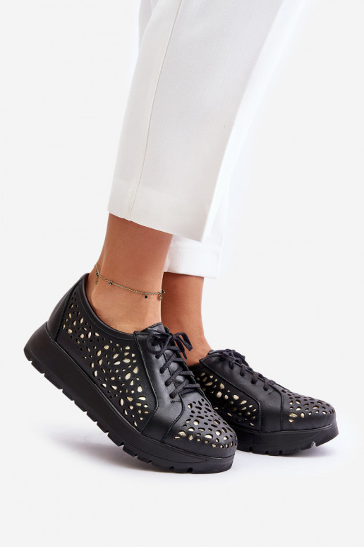 Zazoo 2973 Pelle scarpe con una piattaforma con elementi traforati colore nero Zazoo 2973 Pelle scarpe con una piattaforma con elementi traforati colore nero