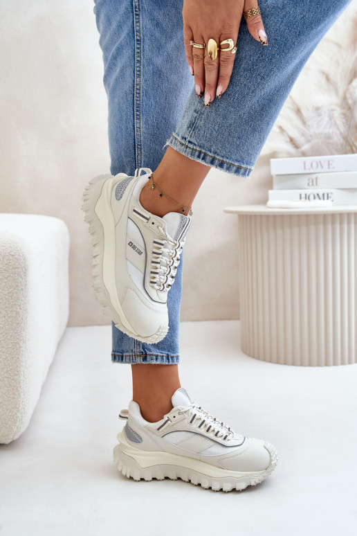 Pelle Scarpe modello sneakers Femminile con una piattaforma Big Star OO274A221 HI-POLY SYSTEM Colore bianco Pelle Scarpe modello sneakers Femminile con una piattaforma Big Star OO274A221 HI-POLY SYSTEM Colore bianco