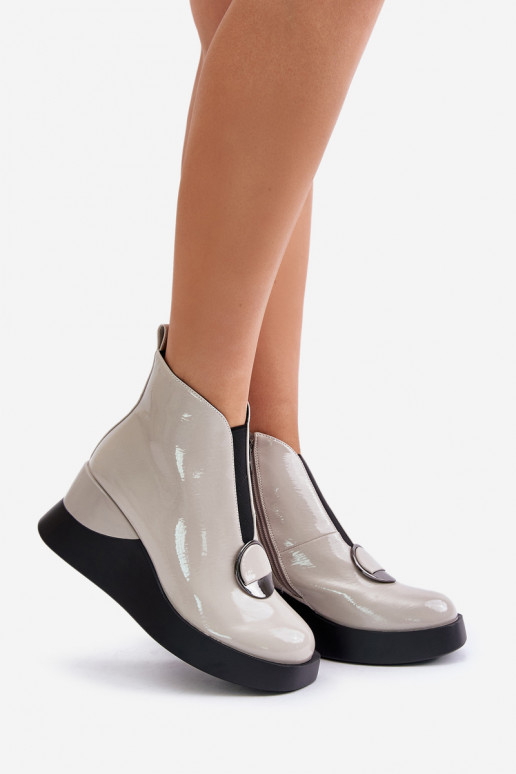 con effetto vernice Stivali Su un cuneo riscaldamento D&A MR880-136 colore grigio con effetto vernice Stivali Su un cuneo riscaldamento D&A MR880-136 colore grigio