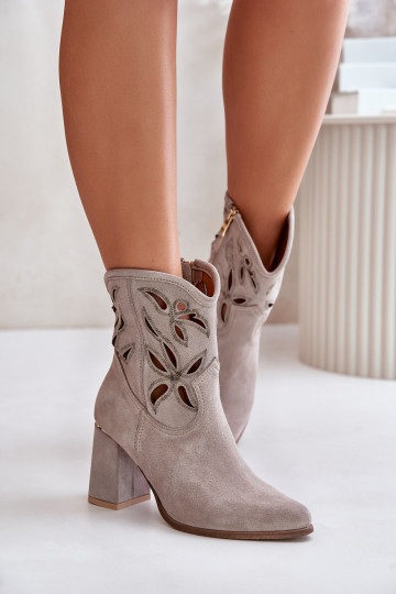 Stivali in pelle scamosciata traforata con i tacchi LeAski 3629 colore cappuccino