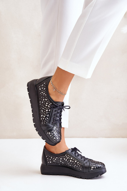 Zazoo 2973 Pelle scarpe con una piattaforma con elementi traforati colore nero Zazoo 2973 Pelle scarpe con una piattaforma con elementi traforati colore nero