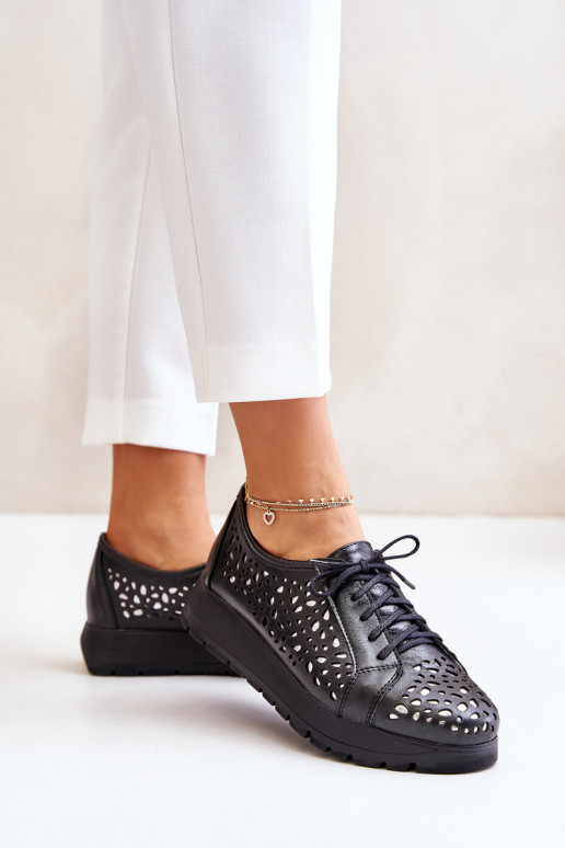 Zazoo 2973 Pelle scarpe con una piattaforma con elementi traforati colore nero Zazoo 2973 Pelle scarpe con una piattaforma con elementi traforati colore nero