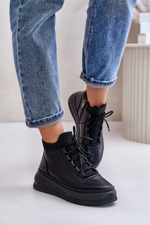 Pelle scarpe da ginnastica con una piattaforma Artiker 55C1041 colore nero  Pelle scarpe da ginnastica con una piattaforma Artiker 55C1041 colore nero