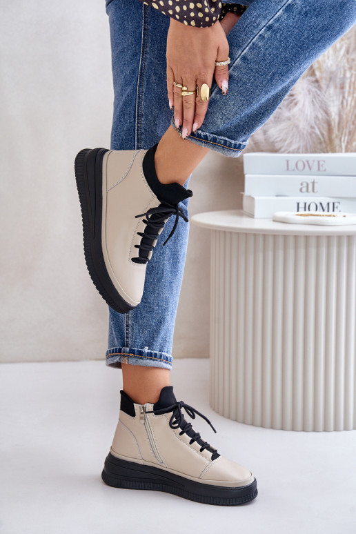 Pelle scarpe da ginnastica con una piattaforma Artiker 55C0554 beige  Pelle scarpe da ginnastica con una piattaforma Artiker 55C0554 beige