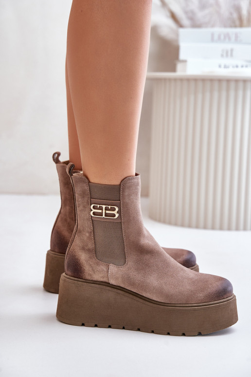 Zazoo 60498 Femminile dalla pelle scamosciata stivali alla moda con una piattaforma I Koturnie beige Zazoo 60498 Femminile dalla pelle scamosciata stivali alla moda con una piattaforma I Koturnie beige