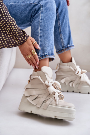 Pelle Scarpe modello sneakers Femminile con una piattaforma CheBello 4561 beige