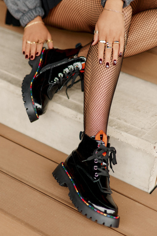 Pelle con effetto vernice Stivaletti da lavoro Al Castello colore nero Anafra Pelle con effetto vernice Stivaletti da lavoro Al Castello colore nero Anafra