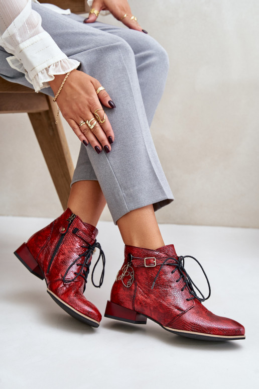 Femminile Pelle con effetto vernice Stivali Calzature Deveciejka 5743A-08 colore rosso Femminile Pelle con effetto vernice Stivali Calzature Deveciejka 5743A-08 colore rosso