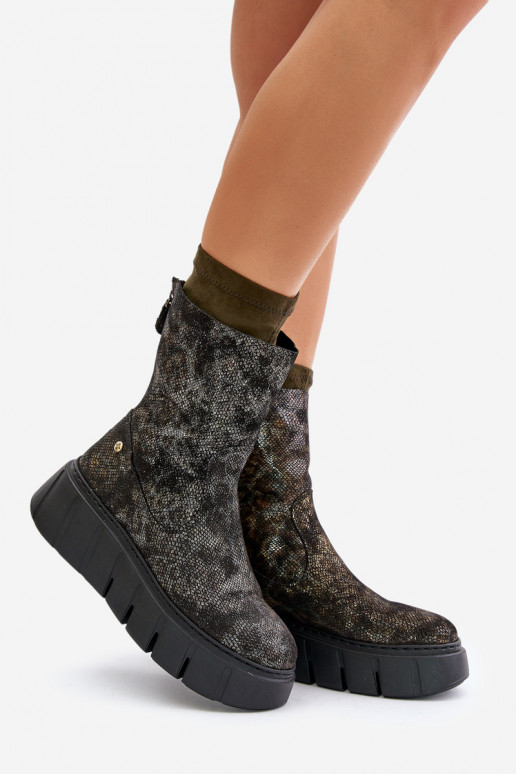 Pelle Stivali da donna con una piattaforma Deveciejka 06766-09 colore kaki