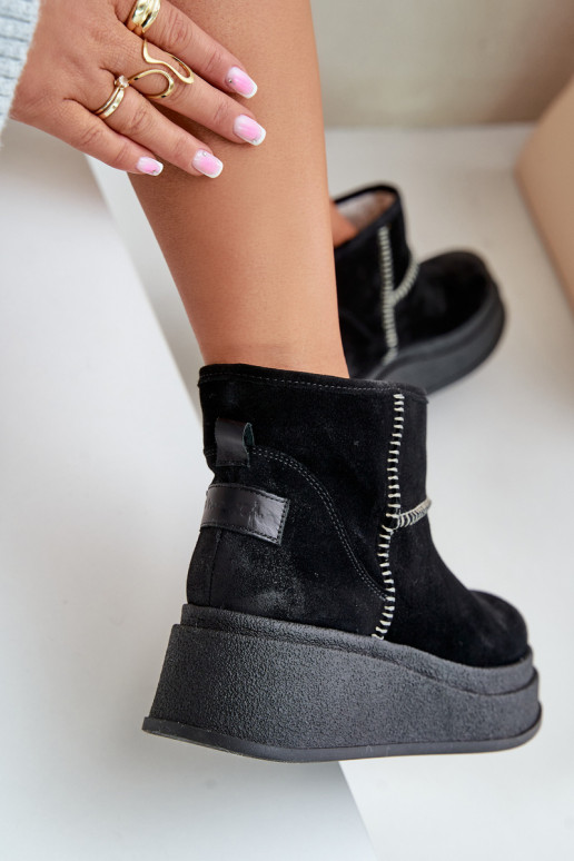 Pelle dalla pelle scamosciata Stivali da neve Stivali con una piattaforma I Koturnie Deveciejka 06769-01 colore nero Pelle dalla pelle scamosciata Stivali da neve Stivali con una piattaforma I Koturnie Deveciejka 06769-01 colore nero