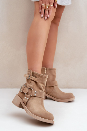Scarpe da donna in camoscio con cinturini Zazoo 3644 color sabbia 2
