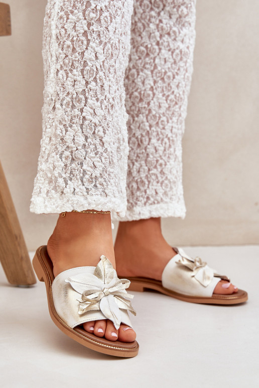 Pantofole con ornamenti pelle naturale Zazoo 3667 colore dorato Przecierany Pantofole con ornamenti pelle naturale Zazoo 3667 colore dorato Przecierany