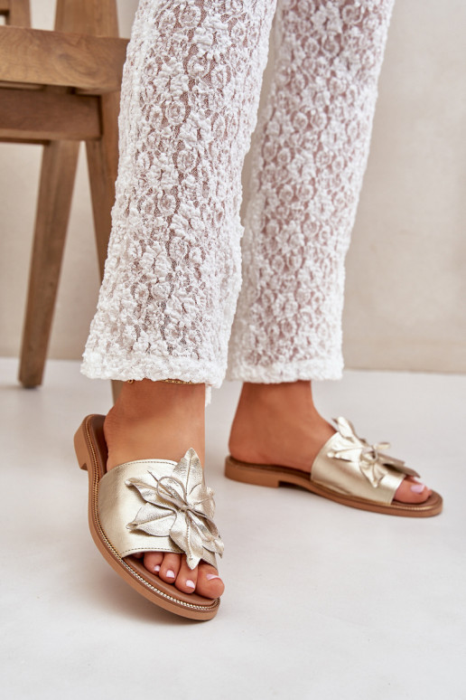 Pantofole con ornamenti pelle naturale Zazoo 3667 colore dorato Pantofole con ornamenti pelle naturale Zazoo 3667 colore dorato