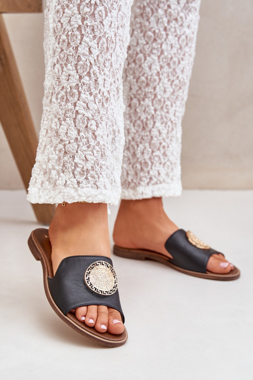 Pantofole in pelle con ornamenti con tacchi larghi Zazoo 3047/O colore nero Pantofole in pelle con ornamenti con tacchi larghi Zazoo 3047/O colore nero