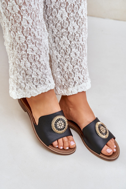 Pantofole in pelle con ornamenti con tacchi larghi Zazoo 3047/O colore nero Pantofole in pelle con ornamenti con tacchi larghi Zazoo 3047/O colore nero