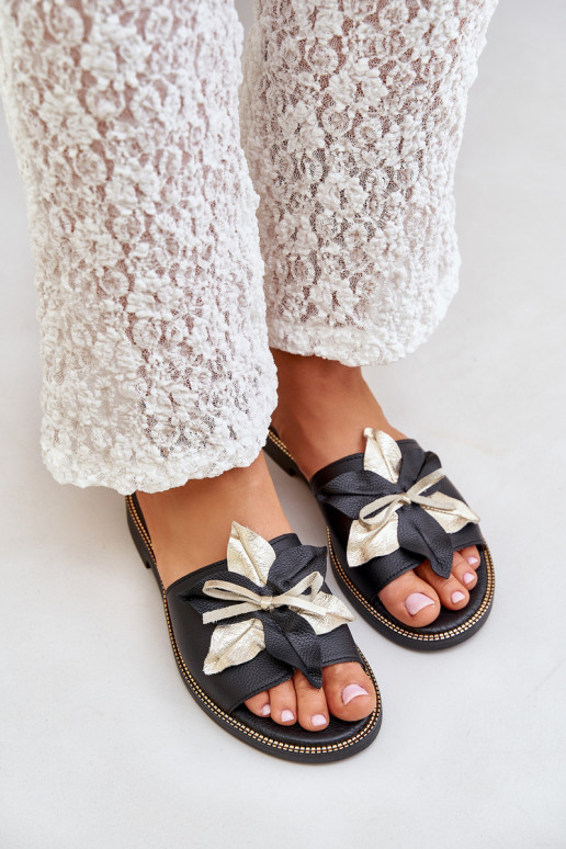 Pantofole con ornamenti pelle naturale Zazoo 3574/Z colore nero Pantofole con ornamenti pelle naturale Zazoo 3574/Z colore nero